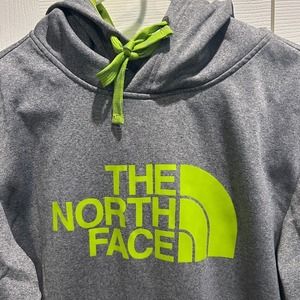 The North Face Men's Hoodie Medium Gray, Green Trim Fleece lined Kangaroo Pocket